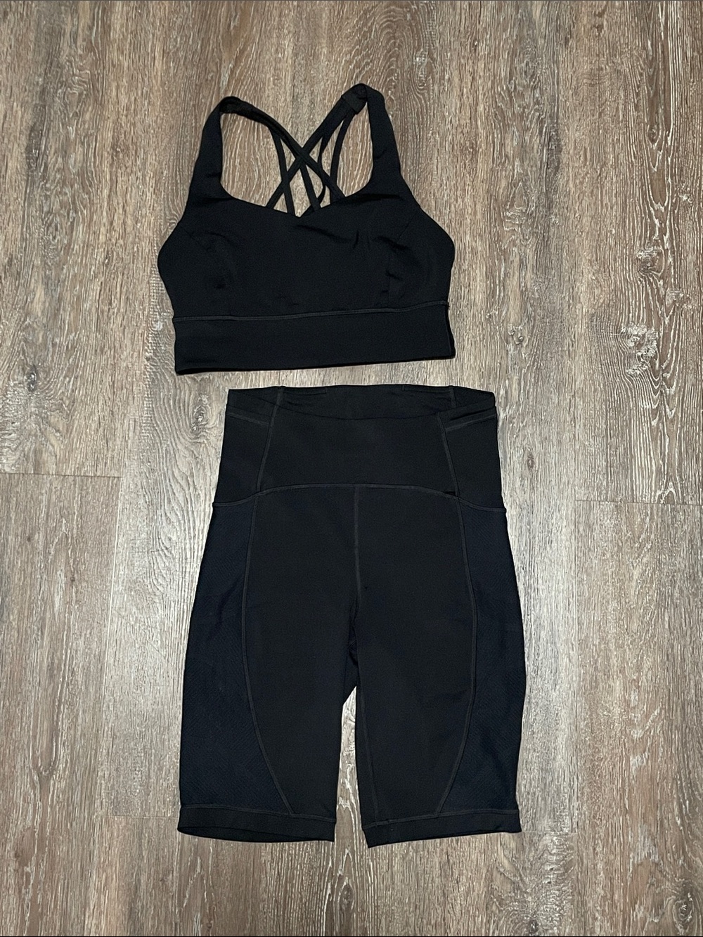 Like New Lululemon Matching Set. Size 8